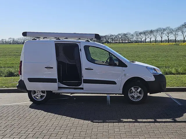 Citroën Berlingo 1.6 2017 Diesel 12