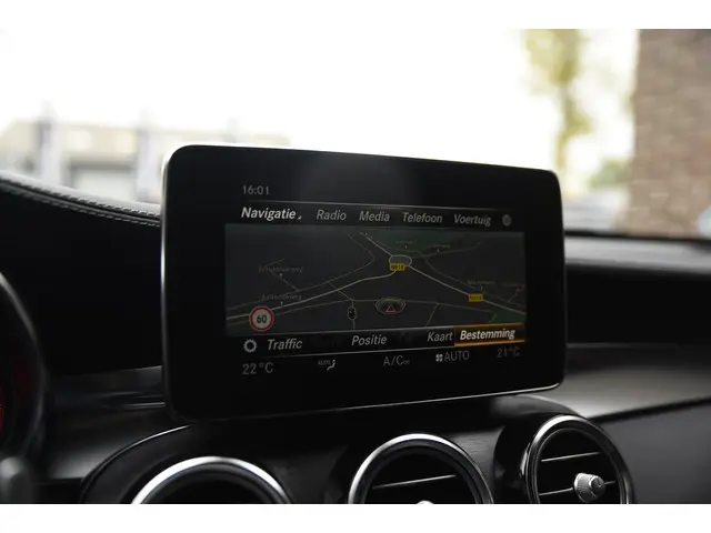 Mercedes-Benz GLC AMG 63 S 4MATIC+ 2018 Benzine 31