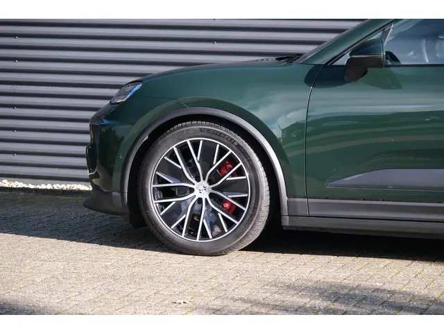 Porsche Macan Electric 4 S 100 kWh 2025 Elektrisch 13