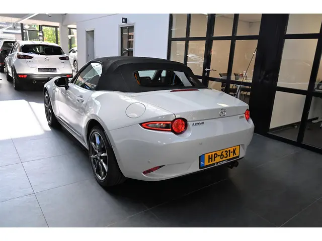 Mazda MX-5 SkyActiv-G 160 6MT GT-M 2015 Benzine 8