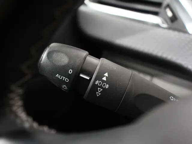 Peugeot 208 1.2 PureTech Allure 2019 Benzine 9