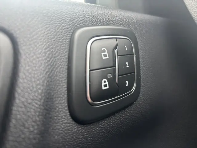 Ford Kuga 2.5 PHEV ST-Line X 2024 Hybride Benzine 16