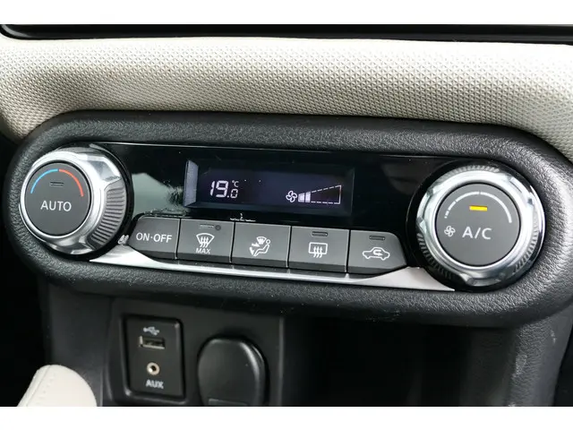 Nissan Micra 0.9 IG-T Business Edition 2018 Benzine 23