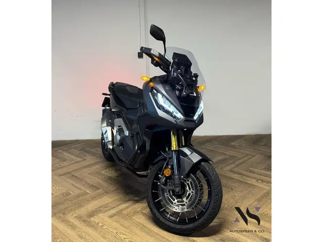 Honda NC 750 Scooter X-ADV KEYLESS LED 2022 Benzine