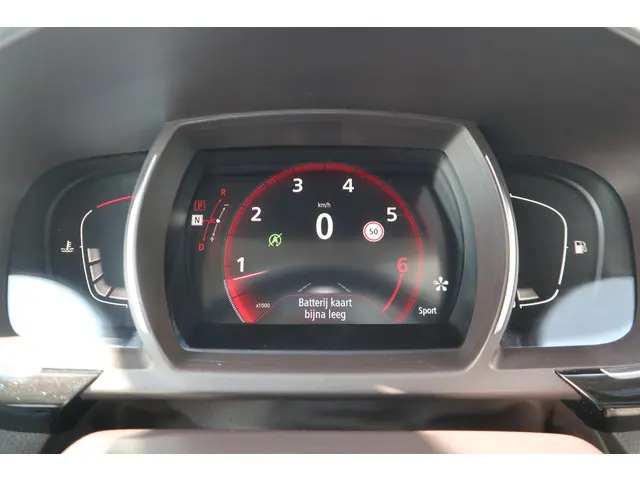 Renault Espace 1.8 TCe Limousin 7p. 2018 Benzine 29