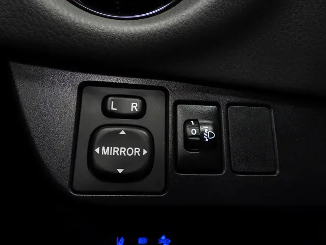 Toyota Yaris 1.5 Hybrid Active 2018 Hybride Benzine 16