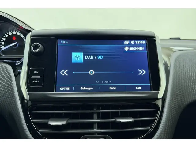 Peugeot 208 1.2 PureTech Signature 2019 Benzine 22