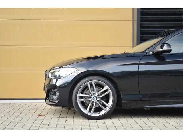 BMW 1 Serie 118i Executive 2017 Benzine 5