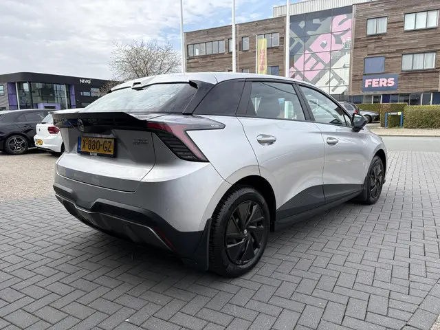 MG MG4 Electric Standard 51 kWh 2023 Elektrisch 8