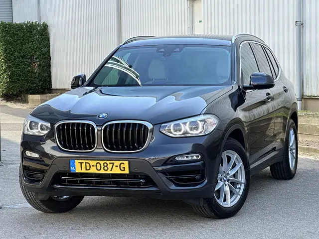 BMW X3 xDrive20i High Executive 2018 Benzine 15