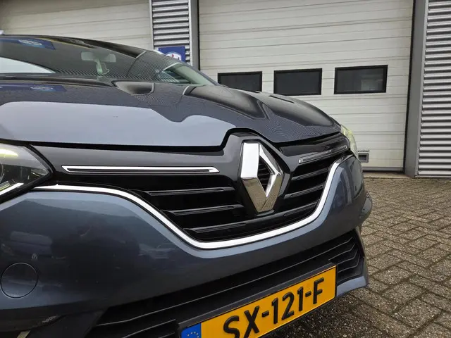 Renault Mégane Estate 1.3 TCe Limited 2018 Benzine 4