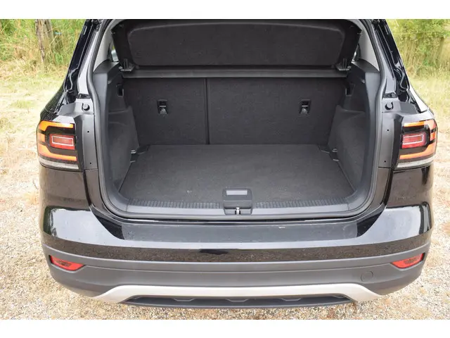 Volkswagen T-Cross 1.0 TSI Life 2021 Benzine 38