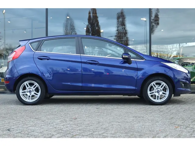 Ford Fiesta 1.0 TITANIUM 2014 Benzine 6