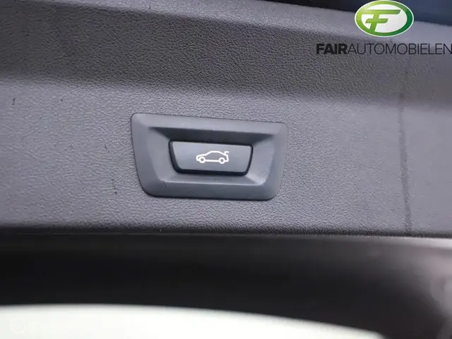 BMW X3 xDrive30e High Executive 2020 Hybride Benzine 25