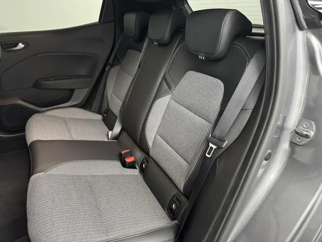 Renault Clio 1.0 TCe 90 GPF techno 2024 Benzine 29