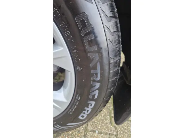 Ford Kuga 1.6 Titanium 2014 Benzine 14