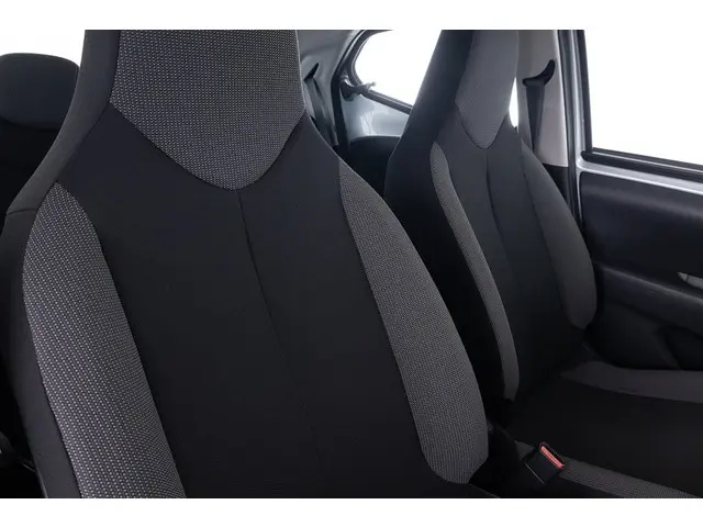 Toyota Aygo 1.0 VVT-i x-fun | AIRCO ✅ 1e Eigenaar 2018 Benzine 5