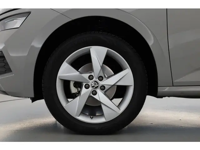 Škoda Kamiq 1.0 TSI Style DSG 2021 Benzine 28