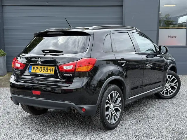 Mitsubishi ASX 1.6 Cleartec Intense 2016 Benzine 2