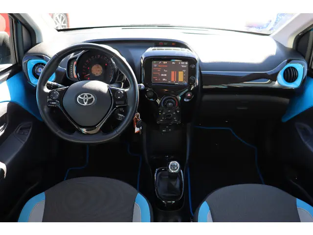 Toyota Aygo 1.0 VVT-i x-cite 2016 Benzine 4