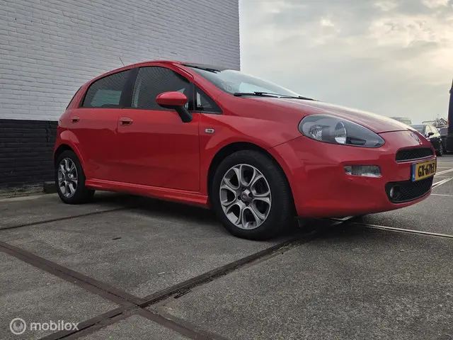 Fiat Punto Evo 0.9 TwinAir Lounge - Airco - Nap - 2015 Benzine 4