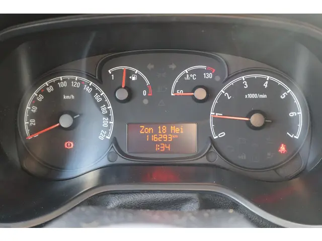 Opel Combo 1.6 CDTi L2H1 Sport 2017 Diesel 21