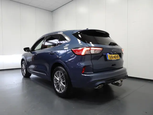 Ford Kuga 2.5 PHEV Plug-In Vignale 2022 Hybride Benzine 3