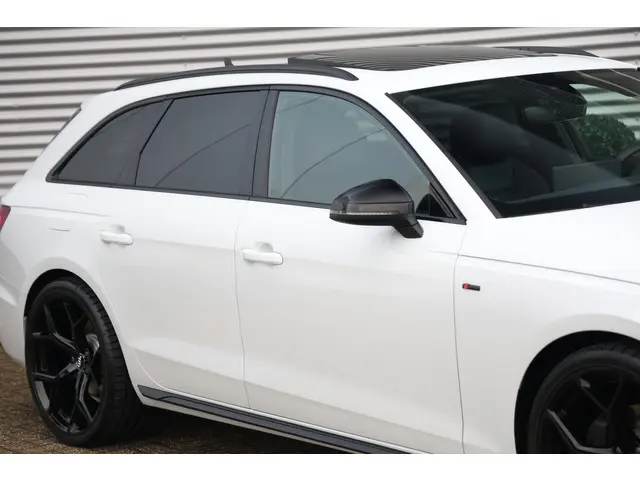 Audi A4 Avant 40 TFSI 3x S-Line 204pk 2020 Benzine 19