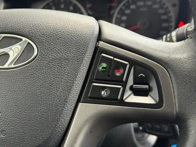 Hyundai i20 1.2i i-86PK Airco|Navigatie|Led!!! 2014 Benzine 19