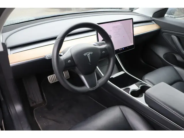Tesla Model 3 Performance AWD 75 kWh 2019 Elektrisch 6