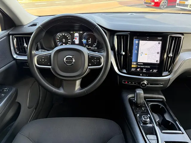 Volvo V60 2.0 B5 Inscription 2021 Hybride Benzine 24