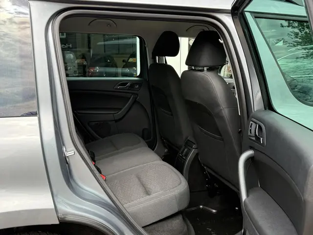 Škoda Yeti 1.2 TSI Elegance DSG 2013 Benzine 31