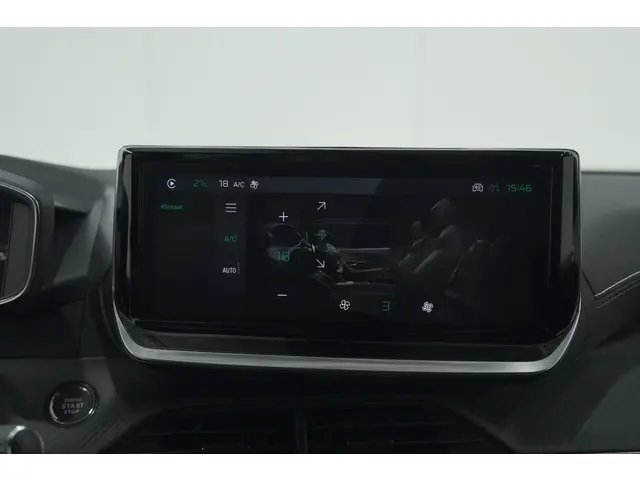 Peugeot 2008 PureTech 130 EAT8 GT 2024 Benzine 59