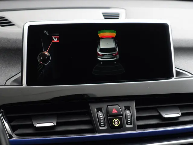 BMW X1 sDrive18i M Sport Aut- 2016 Benzine 10