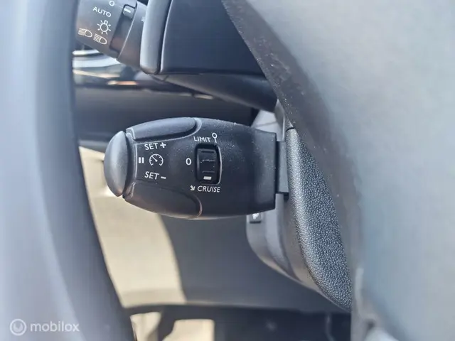 Citroën DS3 1.2 PureTech So Chic 2015 Benzine 17