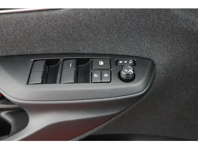 Toyota Yaris 1.5 Hybrid Executive 2022 Hybride Benzine 28