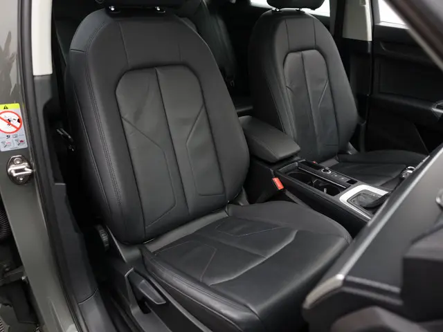 Audi Q3 35 TFSI S Line Aut- 2019 Benzine 22