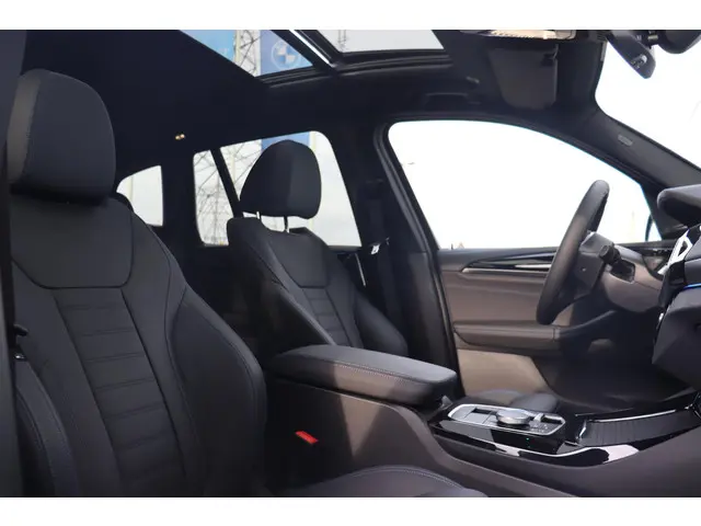 BMW iX3 High Executive Edition 80 kWh 2025 Elektrisch 11
