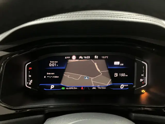 Volkswagen T-Roc 1.5 TSI R-Line Edition 2024 Benzine 45