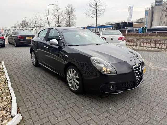 Alfa Romeo Giulietta 1.4 T Distinctive 2013 Benzine 3
