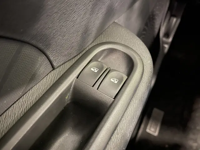 Renault Twingo 1.2 16V Parisienne 2013 Benzine 17