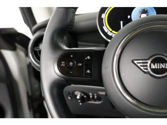 MINI Electric Mini Essential 33 kWh 2021 Elektrisch 14