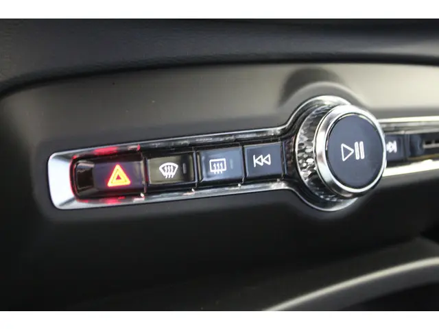 Volvo XC40 Recharge Plus 70 kWh 2022 Elektrisch 33