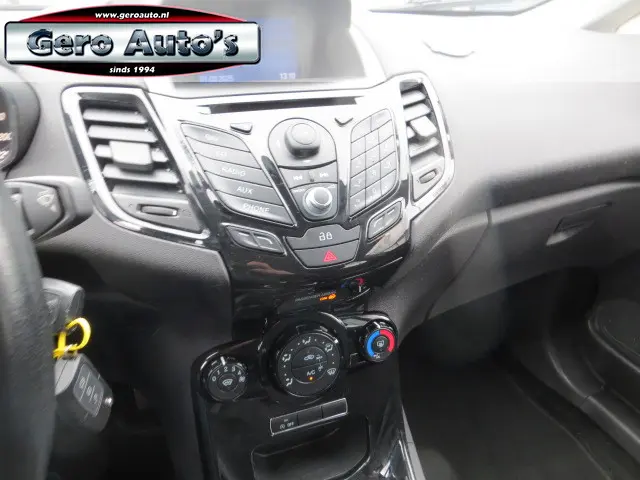 Ford Fiesta 1.0 EcoBoost Titanium 126 pk 2013 Benzine 6