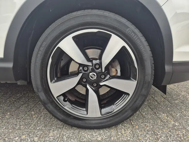 Nissan QASHQAI 1.2 Tekna 2017 Benzine 26