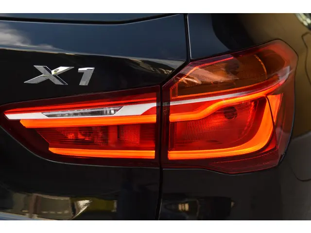 BMW X1 sDrive20i High Executive 2017 Benzine 29
