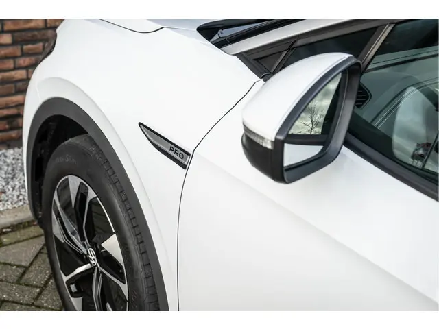 Volkswagen ID.5 Pro Business 77 kWh 2023 Elektrisch 33