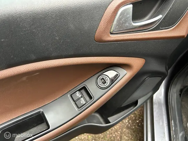 Hyundai i20 1.2 LP i-Drive Cool Trekhaak 2015 Benzine 9