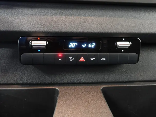 Mercedes-Benz Sprinter 311 1.9 CDI L3H2 2022 Diesel 24