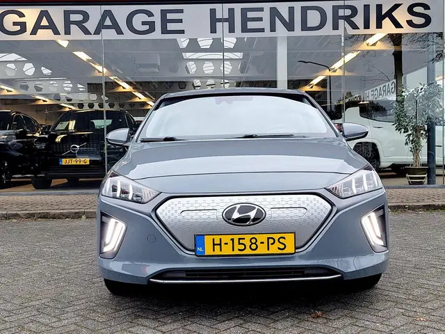 Hyundai IONIQ Comfort EV 38 kWh 2020 Elektrisch 3